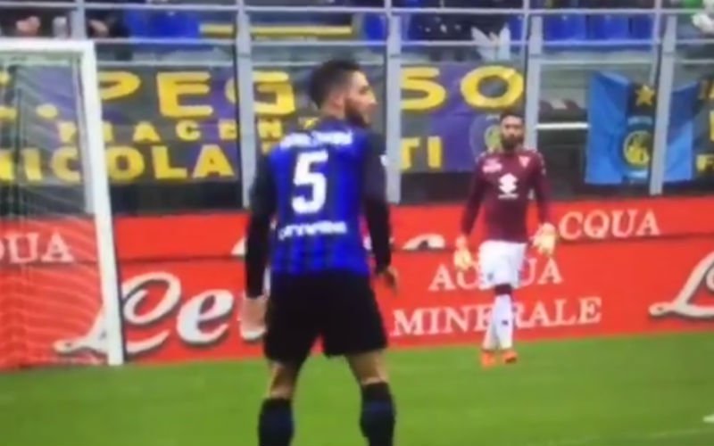Torino-speler krijgt onwaarschijnlijk pijnlijke trap te verwerken (video)