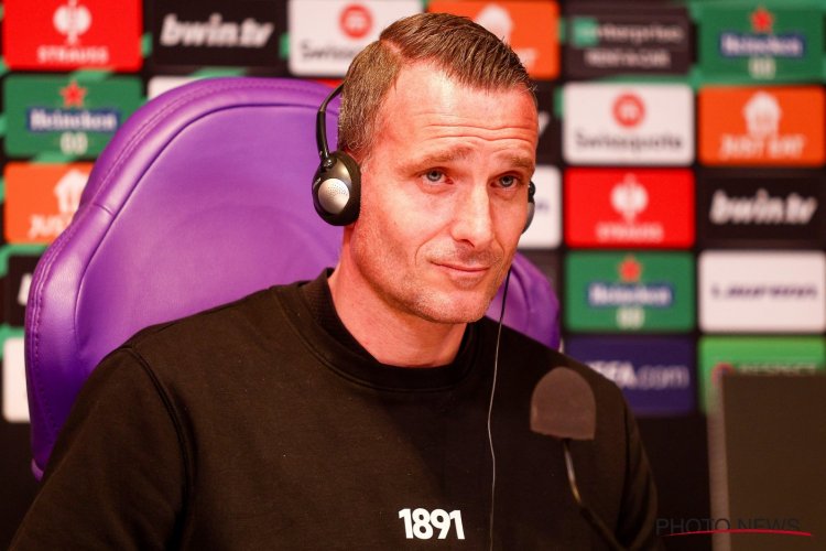 Nicky Hayen hakt knoop door: Dit wordt de doelman tegen Fiorentina
