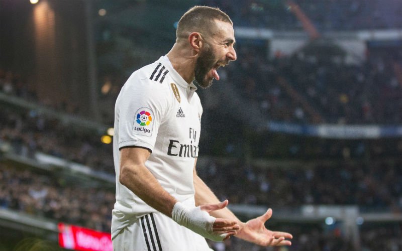 'Benzema schokt Real Madrid met spectaculaire transfer'