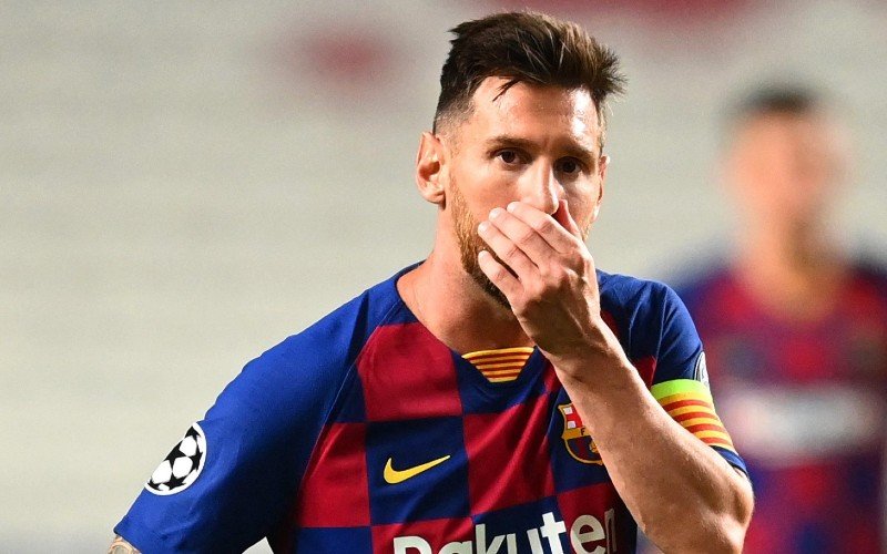 'Voetbalwereld op zijn kop na verrassend nieuws over stunttransfer Messi'