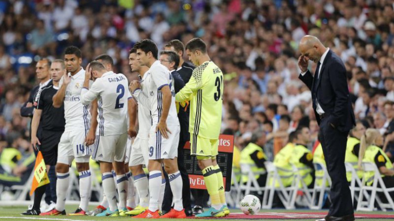 Krijgt ster van Real Madrid schorsing na obsceen gebaar richting Barcelona-fans?