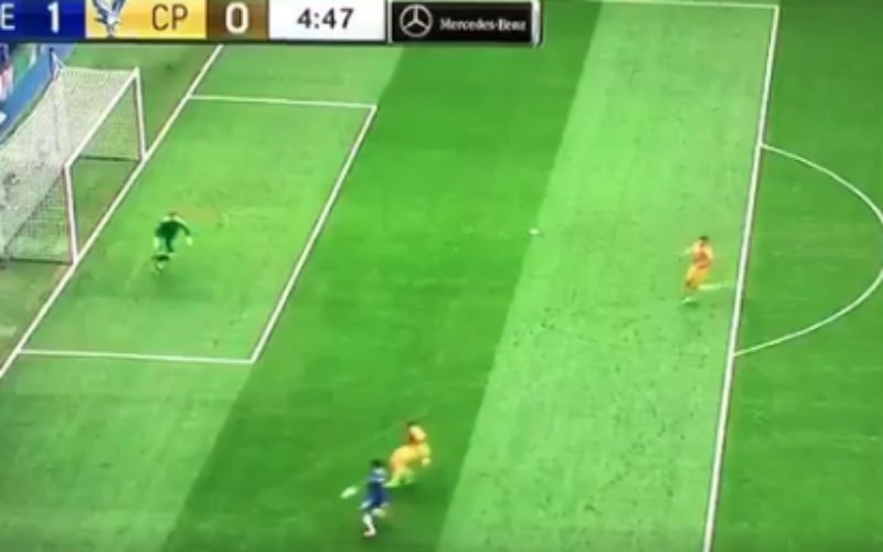 Ongelofelijk: Dit doet Hazard tegen Crystal Palace (Video)