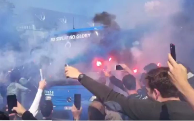 Ongelofelijke ontvangst voor spelersbus van Club Brugge (Video)