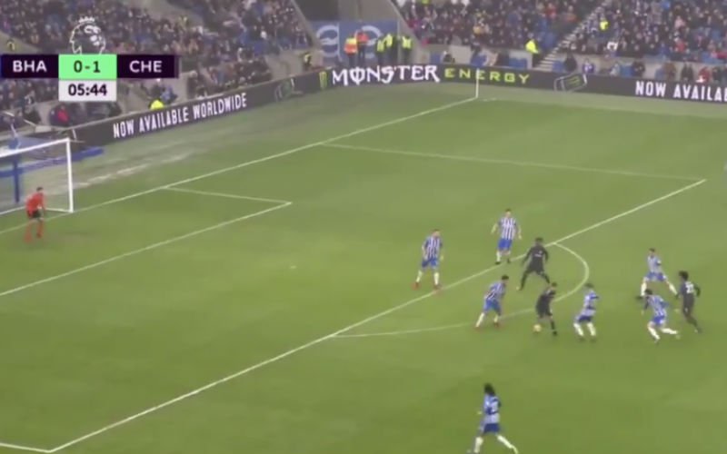 Hazard én Batshuayi zorgen samen voor deze héérlijke goal (Video)