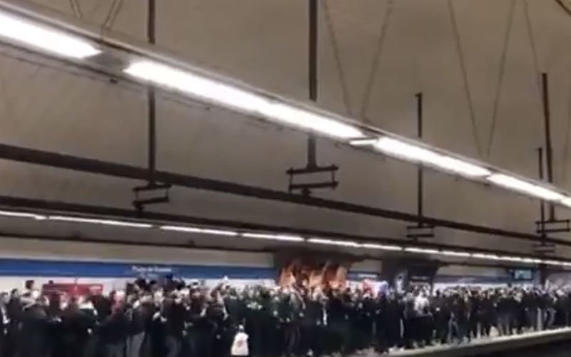 Dit doen de PSG-fans in metro in Madrid (Video)