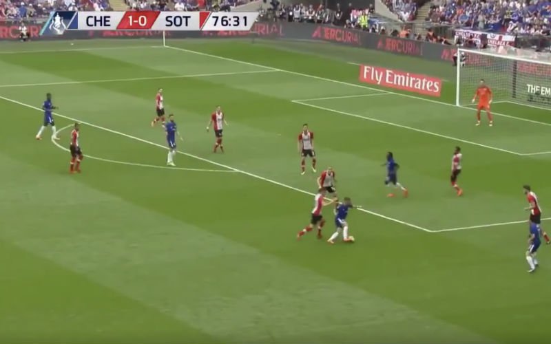 Hazard doet eindelijk nog eens een Hazardke (Video)