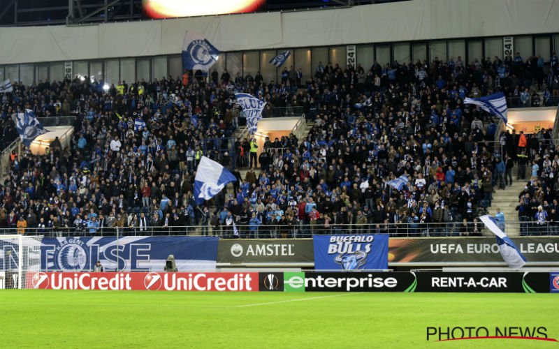 Supporters van AA Gent dagen de fans van Club Brugge keihard uit