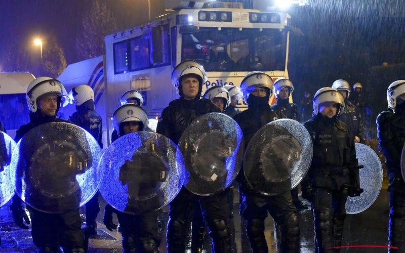 Politie grijpt in bij spelersbus van Club Brugge