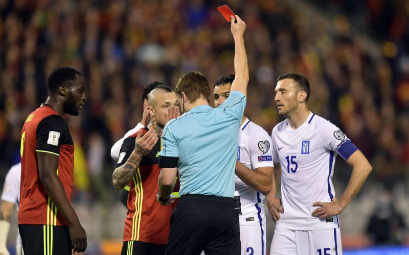 Ongezien: FIFA schorst WK-ref levenslang na frappant bedrog