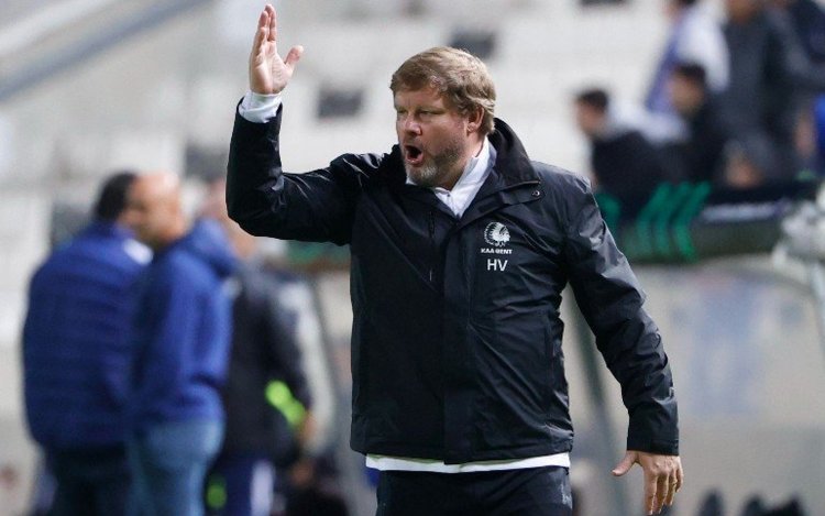 Vanhaezebrouck ziet Anderlecht haasje-over doen en haalt uit naar arbitrage