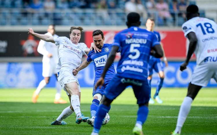 Genk laat AA Gent zwaar gefrustreerd achter in match met twee uitsluitingen
