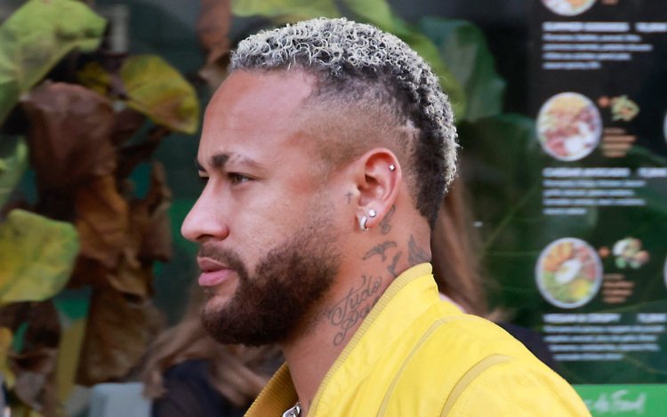 Ongelooflijk bizar: 'PSG regelt zélf uitgaande monstertransfer van Neymar'