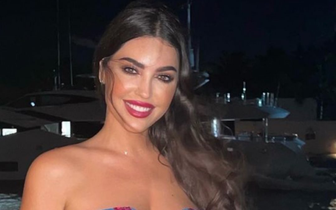 Sexy Yolanthe Cabau Laat Zich Echt Volledig Gaan Met Blote Festivaloutfit Voetbal