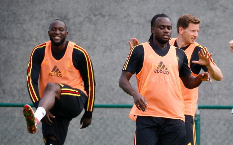‘Jordan geeft broer Romelu Lukaku goede voorbeeld en tekent bij nieuwe ploeg’