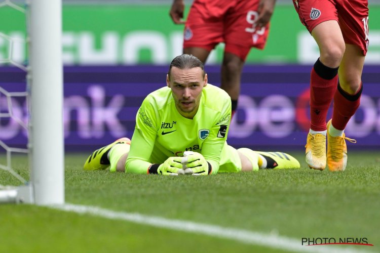 KRC Genk verrast met déze vervanger voor Vandevoordt