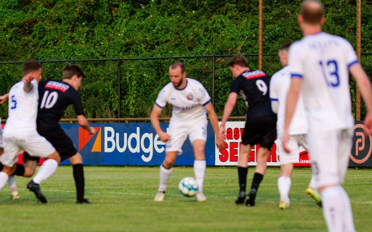 Strijdend Geel gaat pas in blessuretijd ten onder in Croky Cup