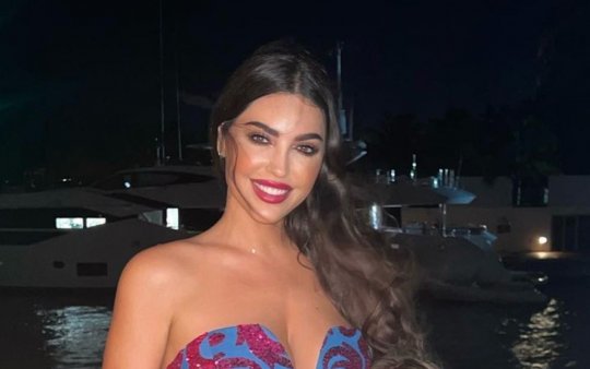 Yolanthe Cabau verrast Wesley Sneijder met heel groot nieuws