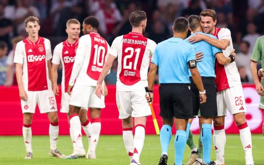 Verrassing van formaat: Ajax kondigt triest nieuws aan