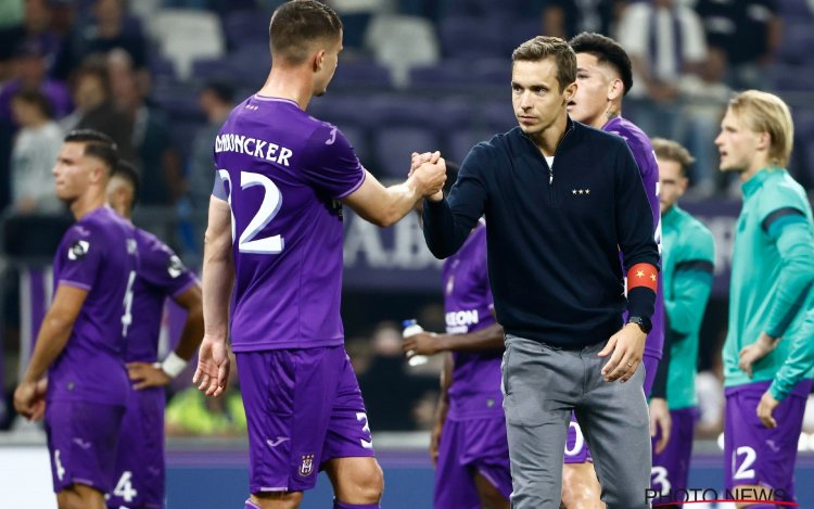 'David Hubert dropt opmerkelijke naam in basisopstelling Anderlecht'