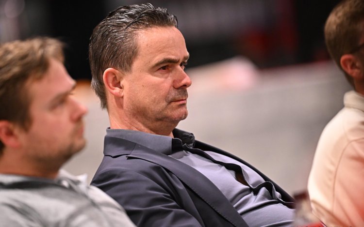 Marc Overmars reageert op kritiek: