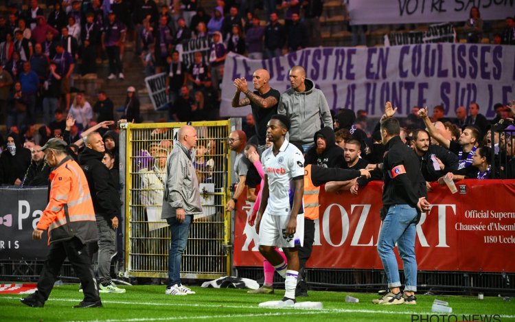 Woeste Anderlecht-fans eisen nieuw ontslag na vertrek Dolberg