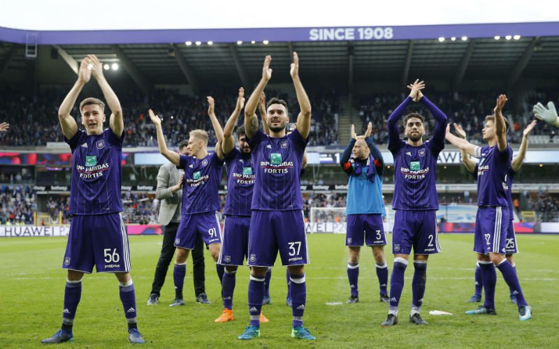 Staelens maakt Anderlecht-speler af: 