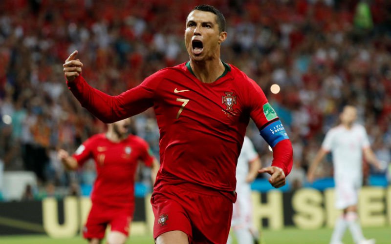 Ronaldo heeft maar drie minuten nodig om fenomenaal record neer te zetten