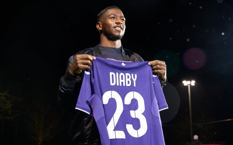 Transfermarkt: Niet Henry maar wel Diaby naar RSCA, bijzondere vertrekker Club?