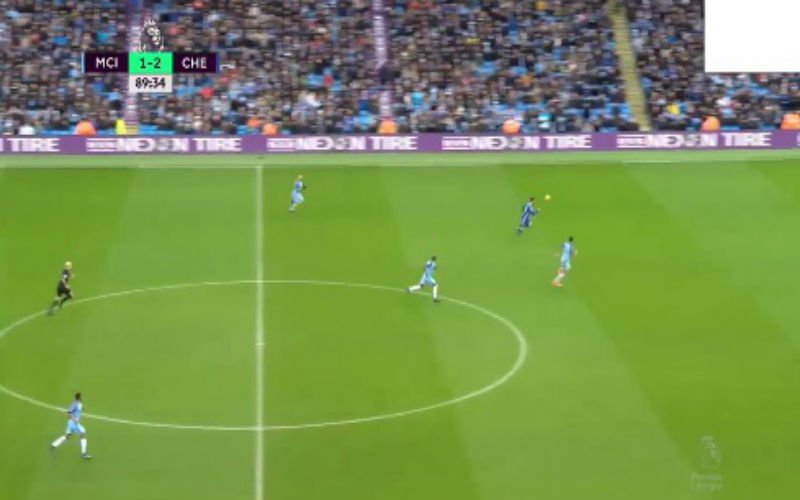 Hazard maakt City-verdediging belachelijk met fenomenale run (Video)