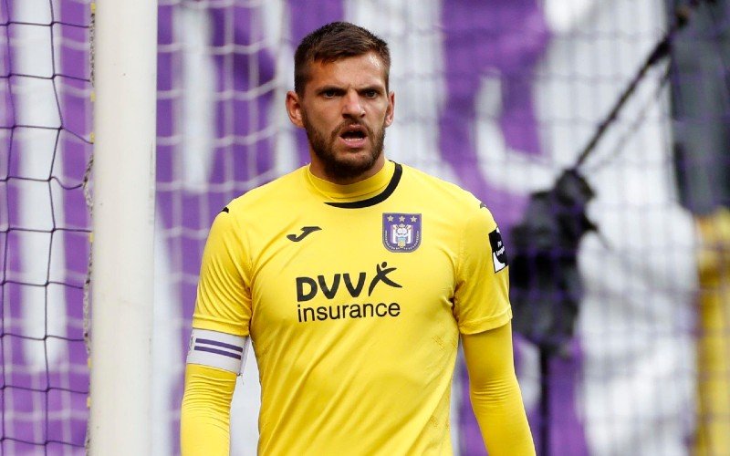 ‘Van Crombrugge bereikt akkoord over transfer en vertrekt bij Anderlecht’