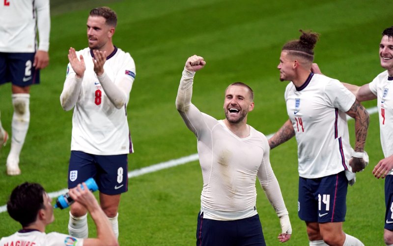 Engeland bezorgt de hele natie een delirium en wint EK na strafschoppen