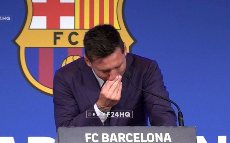 Lionel Messi doet alle monden openvallen bij afscheid van Barcelona (VIDEO)