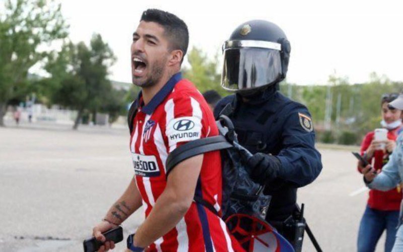 Huilende Luis Suárez gaat bij Atlético opnieuw helemaal los: 