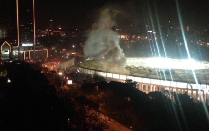 Hallucinante beelden opgedoken van moment van ontploffing aan stadion van Besiktas