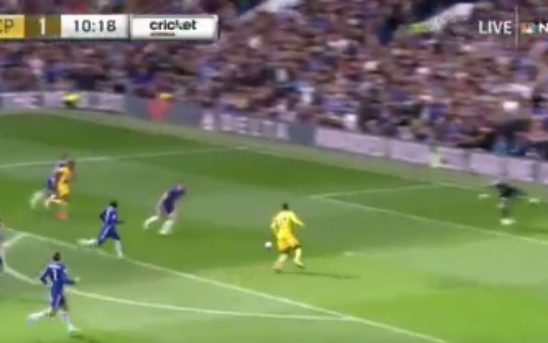 Dit is niet te geloven: Benteke maakt Courtois compleet belachelijk! (Video)