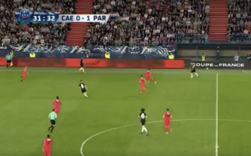 Plots doet Mbappé dit bij PSG (Video)