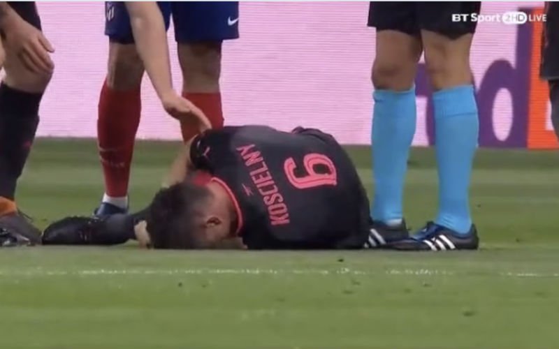 'WK voorbij voor Koscielny na dramatische blessure' (Video)