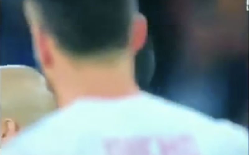 Kijk eens wat Ronaldo net na de penaltyfout doet met Nacho! (Video)