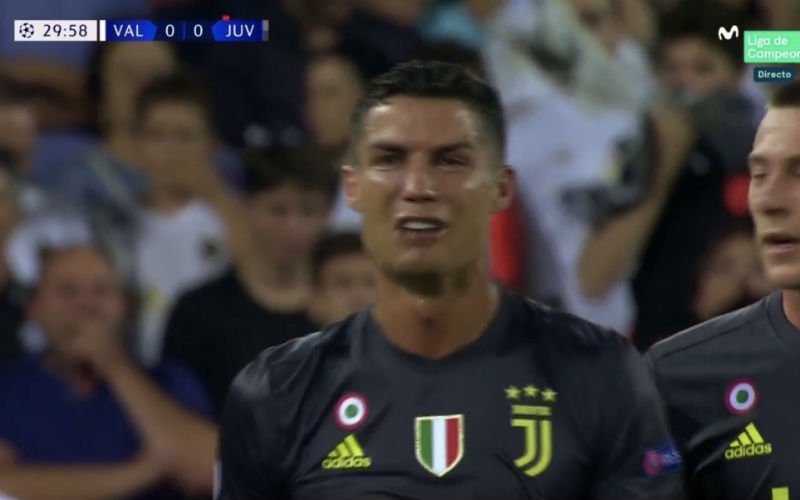 Deze beelden bewijzen waarom Cristiano Ronaldo rood kreeg