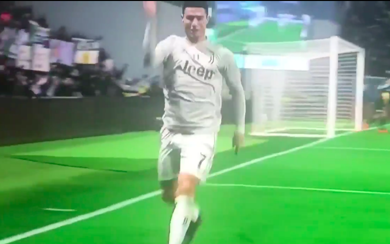 Ronaldo pakt uit met nieuwe viering... En ze is briljant (VIDEO)