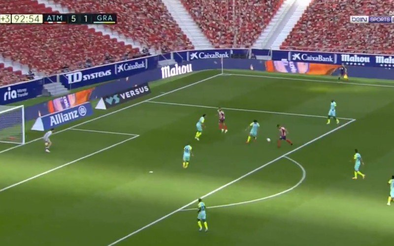 Gezien, Barça? Luis Suarez kent ge-wel-dig debuut bij Atlético (VIDEO)