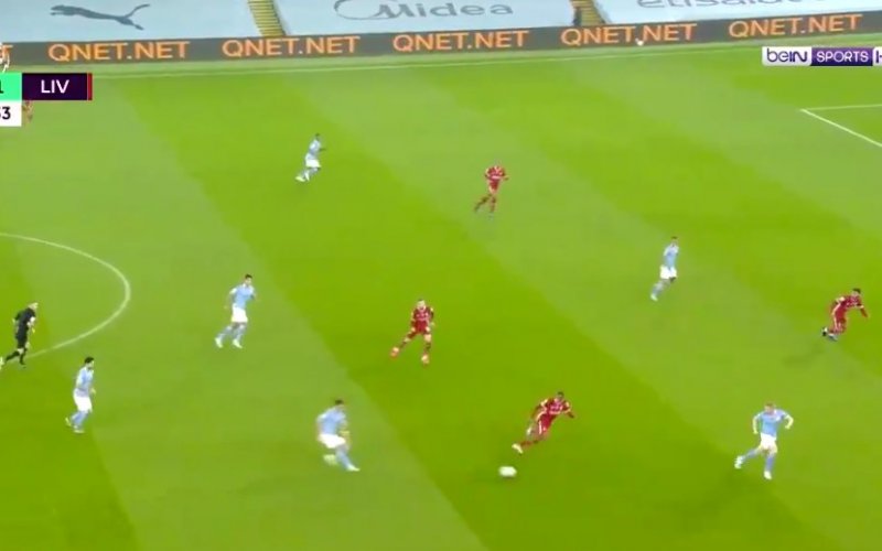 Iederéén staat perplex van wat De Bruyne hier doet tegen Liverpool (VIDEO)