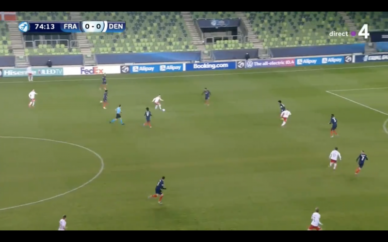 Bruun Larsen doet monden van Anderlecht-supporters openvallen (VIDEO)