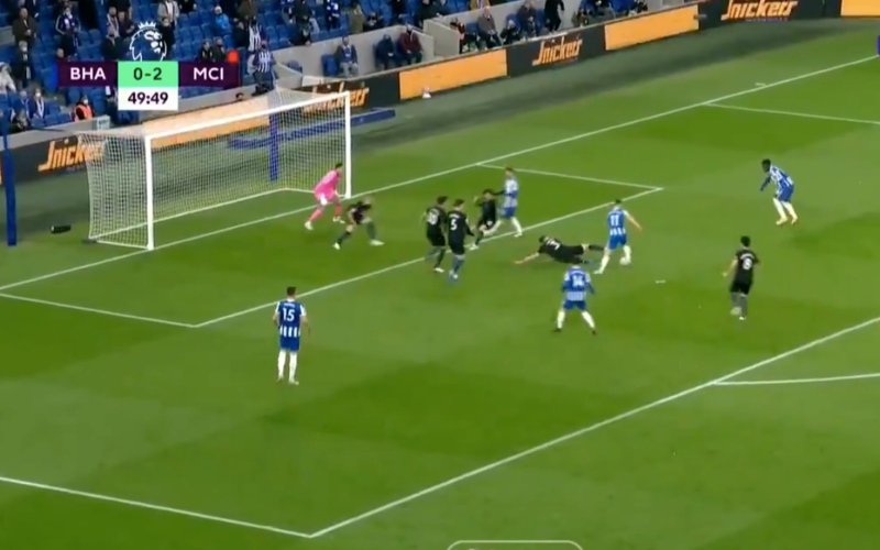 En dan doet Leandro Trossard dít tegen Manchester City (VIDEO)